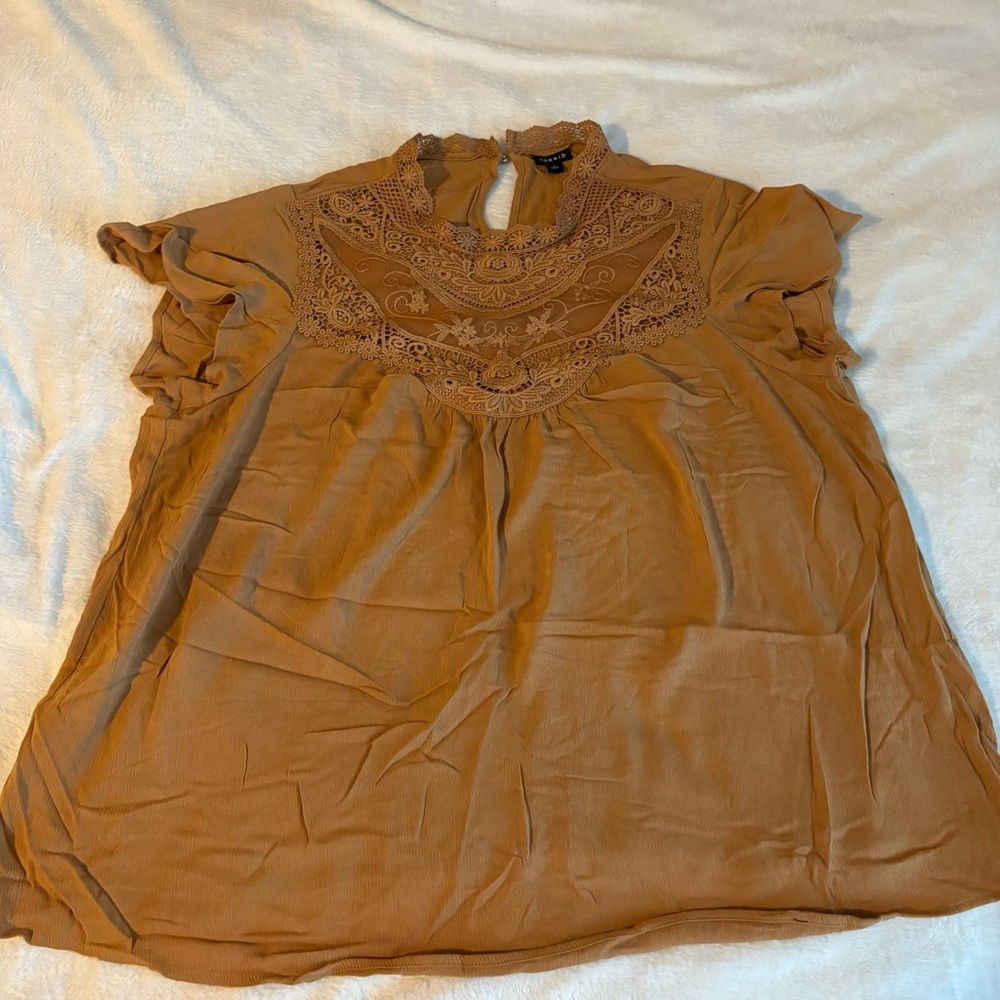 Torrid Elegant Mustard Yellow Crochet Detail Women's Top Size 1